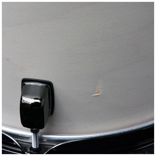 Image 2 - Fame (no Badge) 12"x10" Thin Maple Shell Tom in White with Rims Mount with case *2nd Hand*